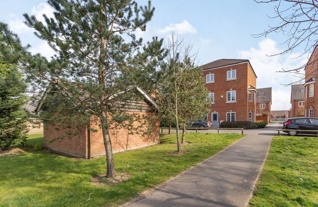 MAYFAIR, family friendly, with a garden in Billinge