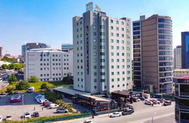Mayi Hotel