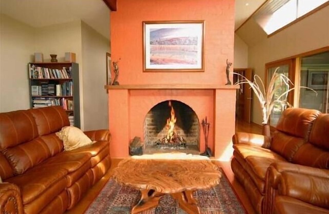 Meadow Mountain Lodge-Great for groups of families w/playground + tennis court