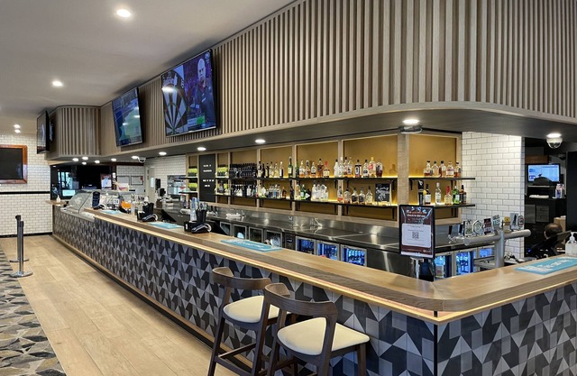 Meadowbrook Hotel