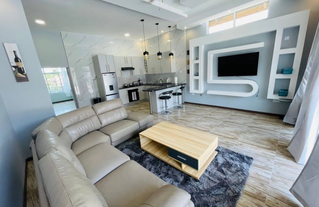 Meanwood place apartments- executive suite