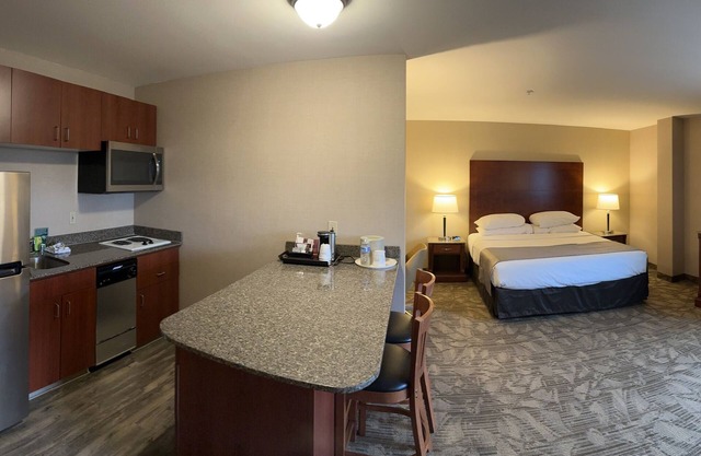 Medallion Inn & Suites