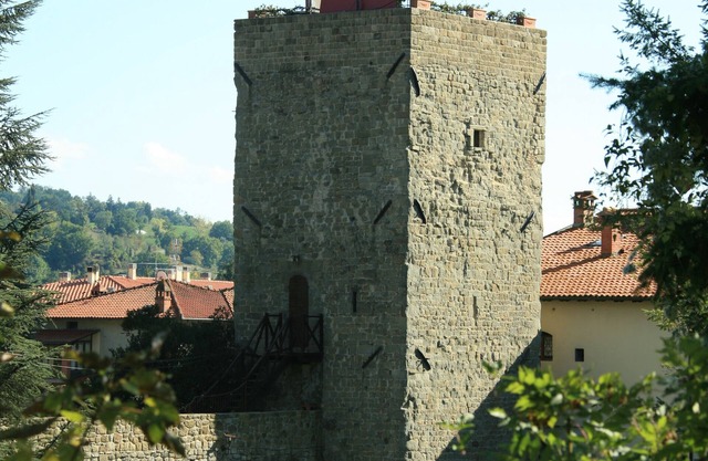 Medieval Tower Lungarno perfect location for inlove
