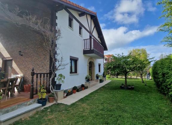 Meraki House 92B