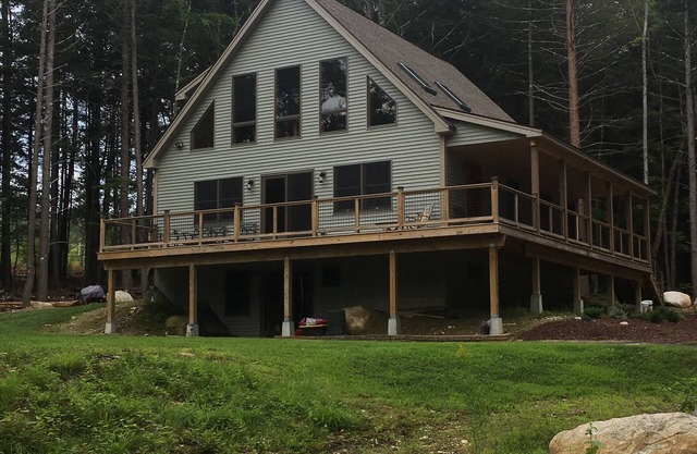 Merrymeeting Lake-Relaxing Getaway-Modern, Spacious Home- Private Setting