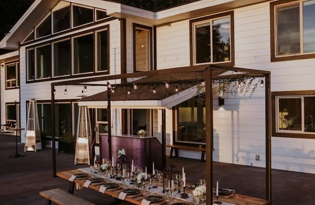 Mervue Estate - Luxury ocean view on 60 acres