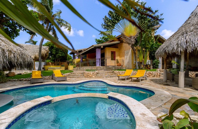 Mexican Style Villa with Private Pool - Free Utilities