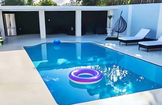 Miami Luxe Getaway-4BR-Pool-Family Ready