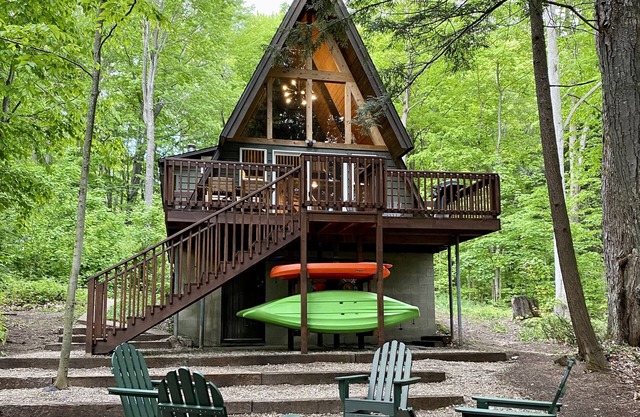 Michigan-A-Frame: Lakeside Bliss & Starry Nights – Summer Memories Await