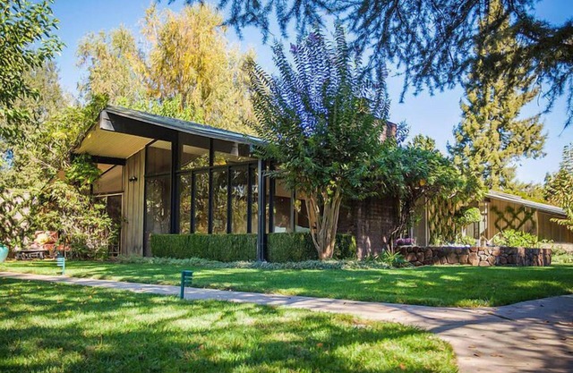 Mid-Century Modern Wine Country