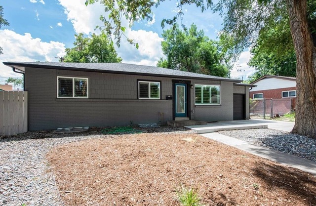 Mid-Mod Marvel Central Game Rm/Wet Bar Patio