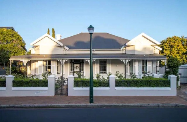Middedorp Manor Villa