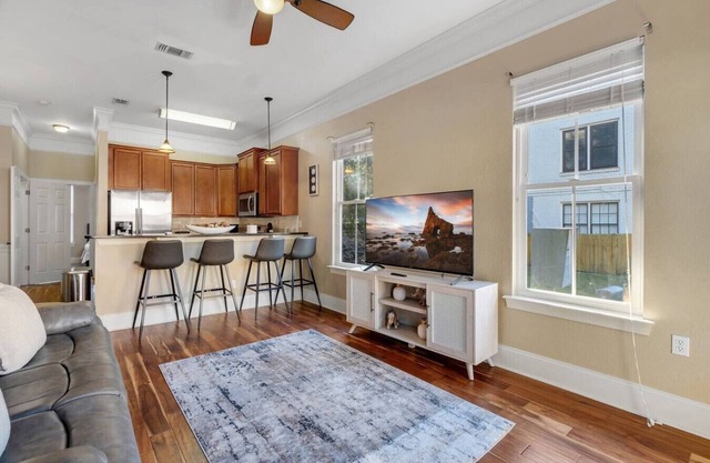 Midtown Home, Pets Welcome!