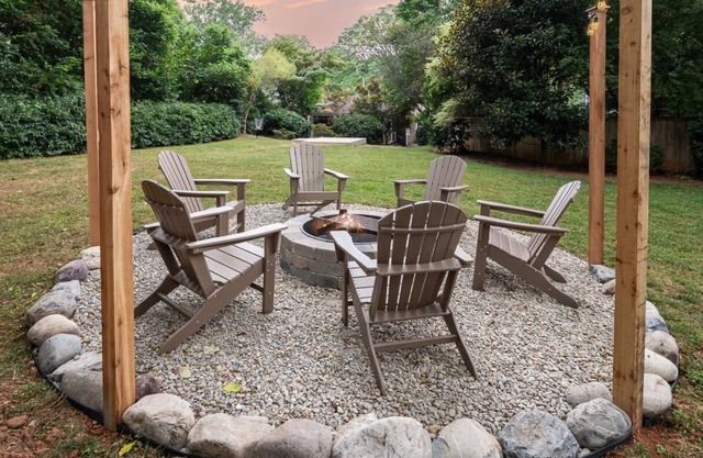 Midwood Hideaway - Hot Tub + FirePit + Peloton + Putting Green + DiscGolf