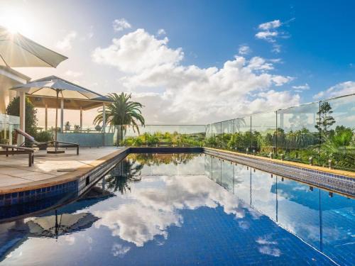 Milla's on Coopers - luxury retreat with pool