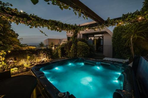 Million Dollar City Views - Sleeps 12