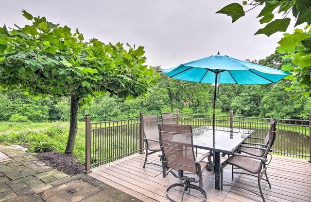 'Mimi’s Place' ~ Ohio Countryside Duplex w/Deck