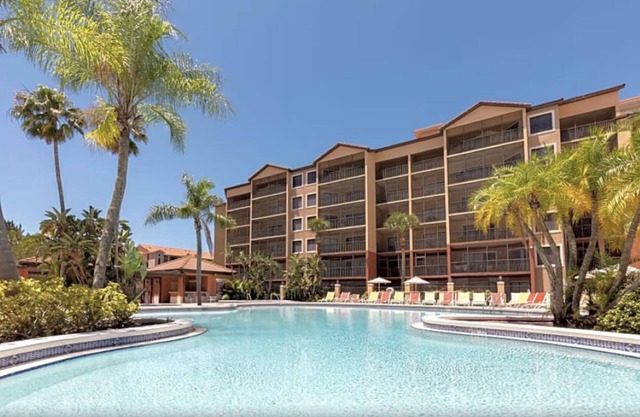 Min rental 4 nights and max of 7 nights. Entering Fri, Sat or Sun. Reduce RATE!