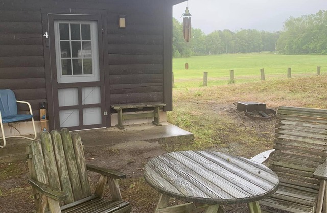 Mini Cabin 4 Near Ocean City & Assateague On catch and release fishing lake
