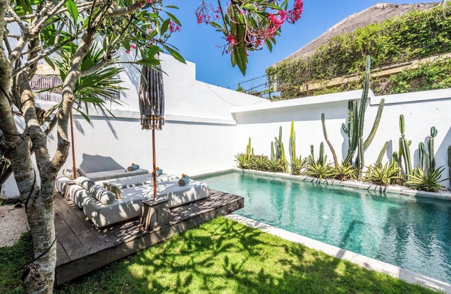 Minimalist Luxury 6Bedroom 150m frm Lyma Beach