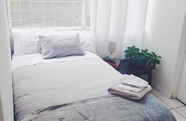 Minimalist Room SAN JOSE + WALK to DOWNTOWN