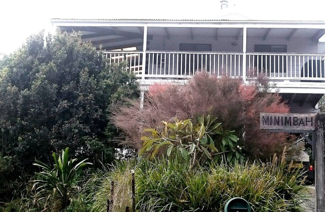 Minimbah - quiet, family friendly lakehouse