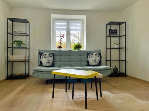 Mint Apartment