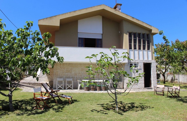 Miraserra Villa w/spacious garden, 5min from Sesimbra/beach, Lisbon 35km