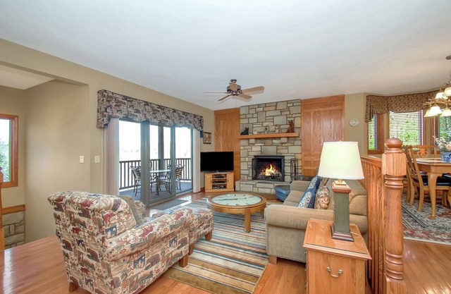 Mitchell 2 | Fireplace, Restaurant, Pool, Spa
