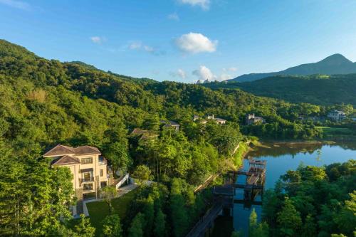 Miyue Shenzhen Tianlu Secret Wild Wizard Holiday Hotel