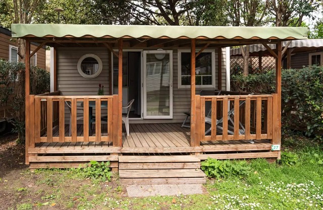 MOBILE HOME 1 ROOM 2 persons