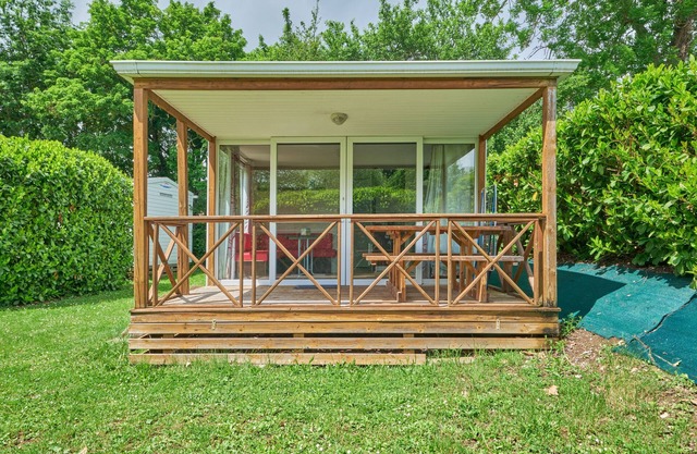 Mobile Home "4 Personnes 208" with Shared Pool & Private Terrace