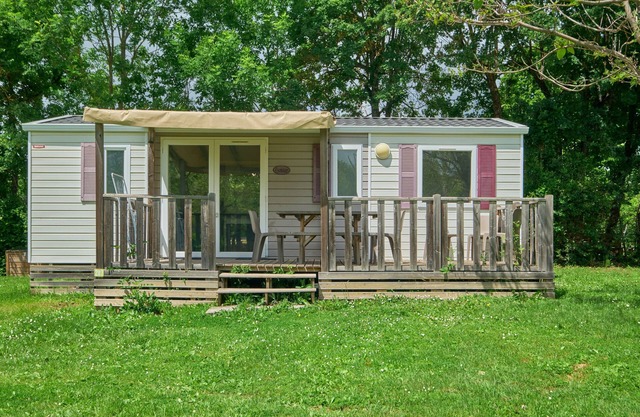 Mobile Home "4 Personnes 207" with Shared Pool & Private Terrace