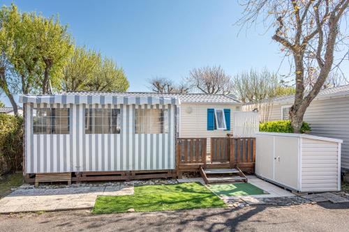 Mobilhome - piscine sauf en avril