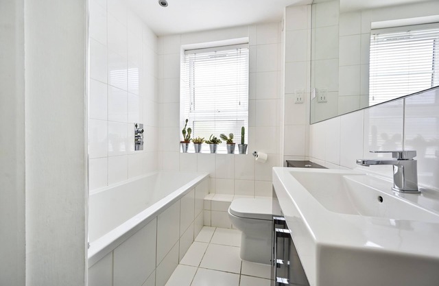 Modern 1-Bed Retreat, sleeps 5 - West Ham 47 E15