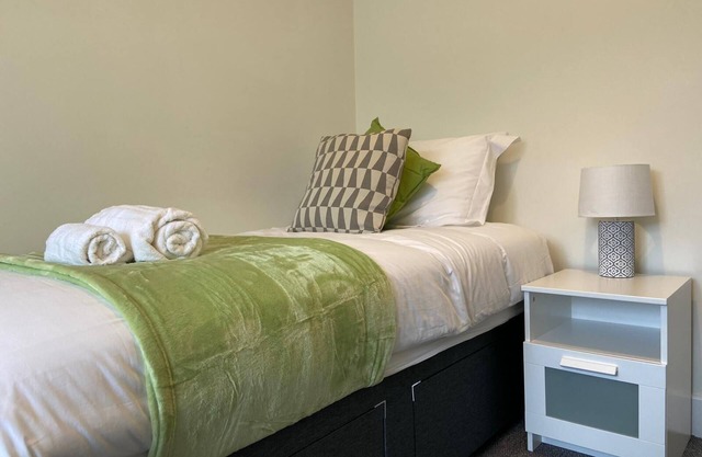 Modern 2 bedroom ground floor apartment
