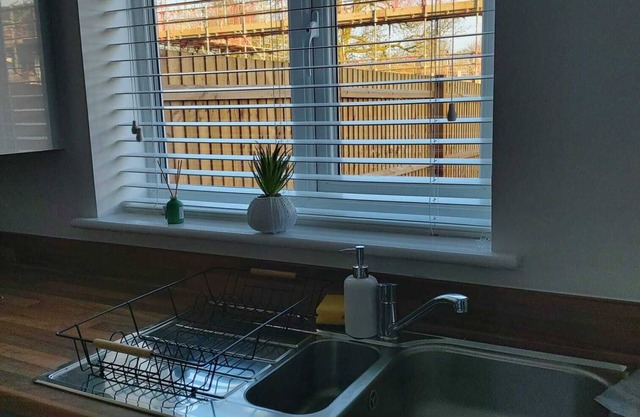 Modern 3 Bed House with Free Private Parking Rugby