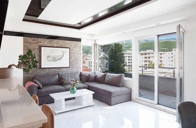 Modern 3-bedroom apartment with private roof-top terrace