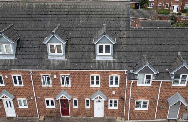 Modern 3BD Townhouse in Tamworth with Ensuite