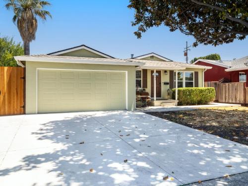Modern 3BR in Silicon Valley - BBQ & Netflix