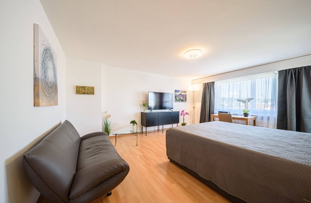 Modern 4-room apartment in a top central location
