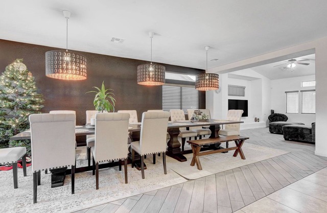 Modern 5 Bedroom Private Home