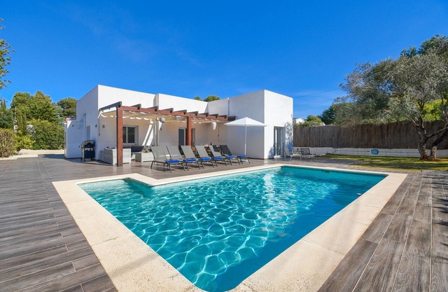 Modern and comfortable villa with private pool in Javea, Costa Blanca, Spain for 6 persons