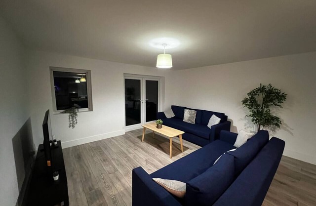 Modern and Elegant House in Luton