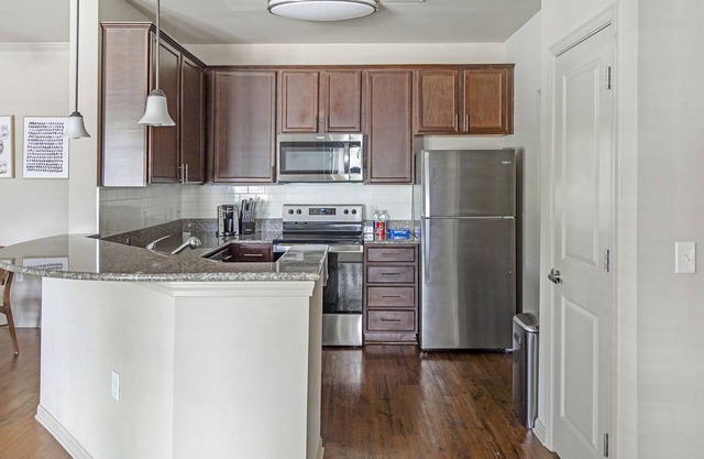 Modern Apartment in Prime Location (ID4361X09)
