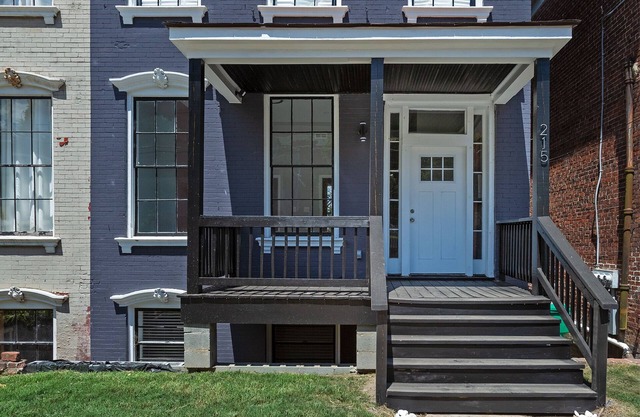 Modern Apartment near ft Gregg-Addams and VSU