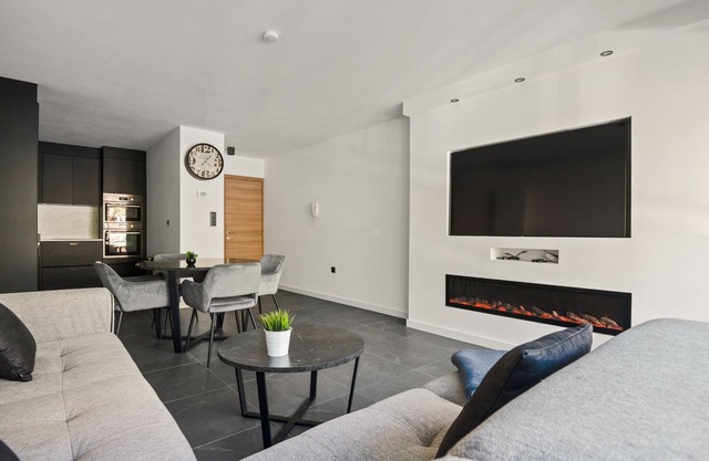 Modern apartment with garage box and free wifi