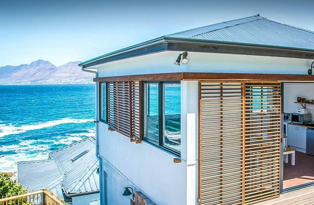 Modern Beach Apartment