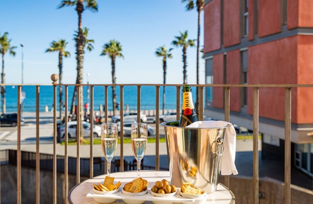 Modern Beachfront Apartment with Balcony & Stunning Sea Views in Barceloneta
