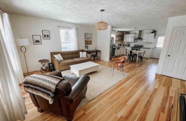 Modern Boho w/Hot Tub near Hospitals & Downtown